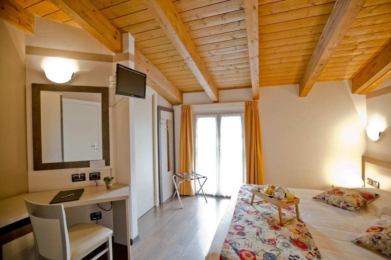 Hotel Lago Di Como كوليكو المظهر الخارجي الصورة